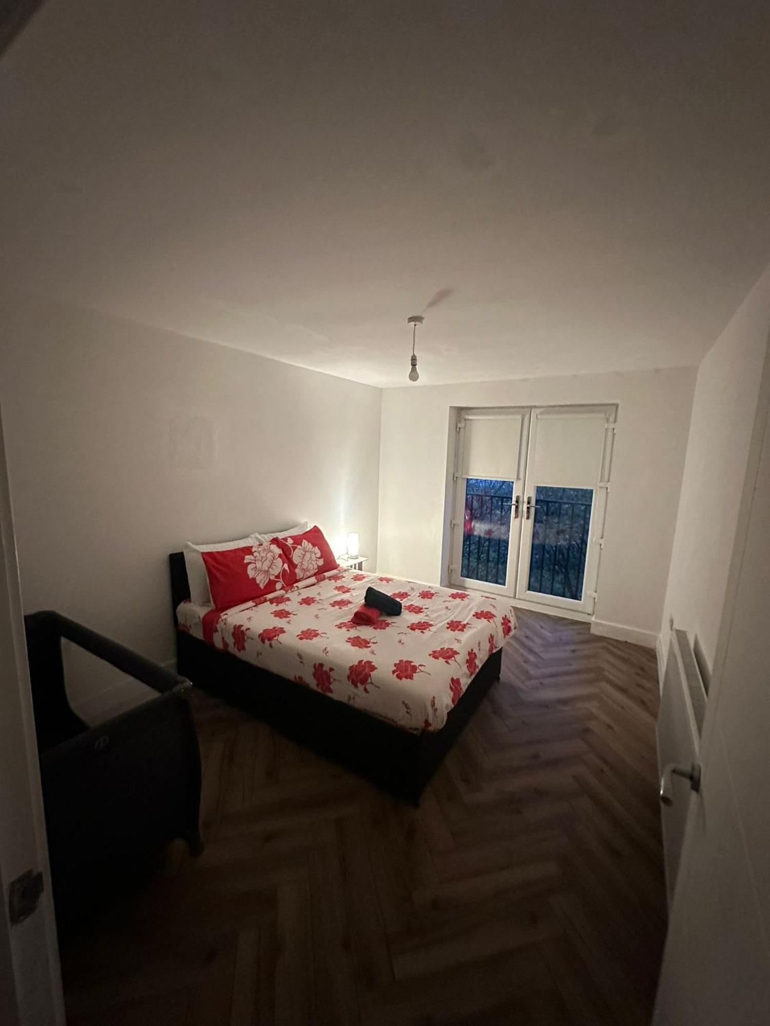 Brand New Modern Luxurious Apartment Near The City Бирмингем Экстерьер фото