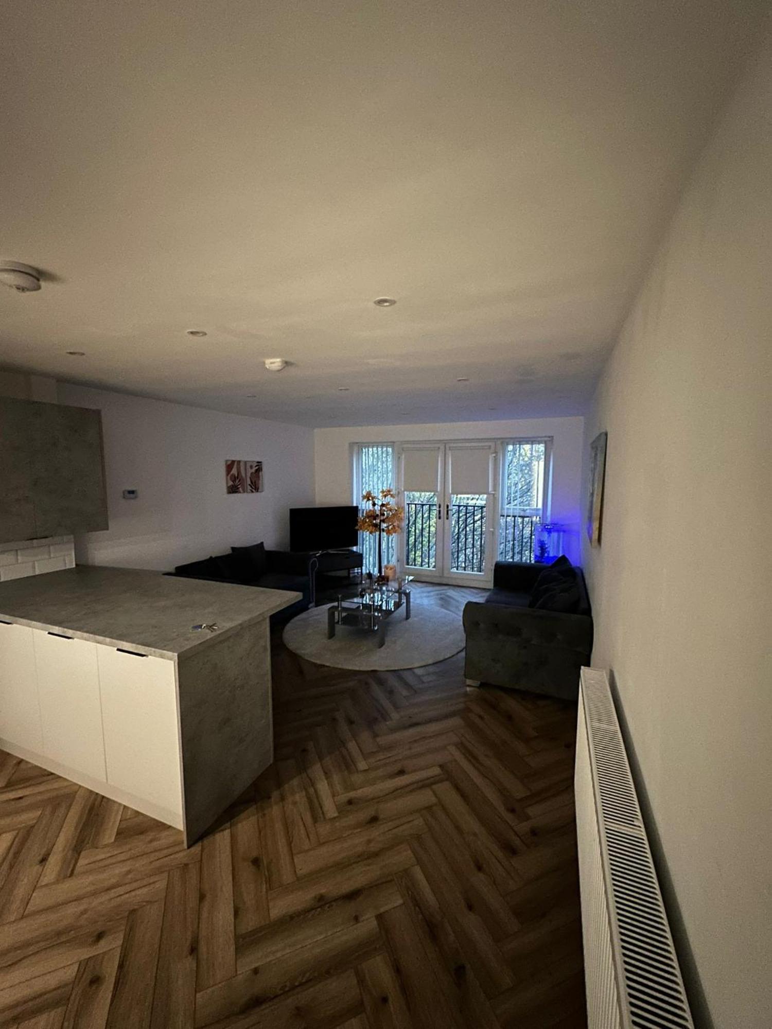 Brand New Modern Luxurious Apartment Near The City Бирмингем Экстерьер фото